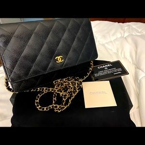 Chanel Caviar Wallet on Chain